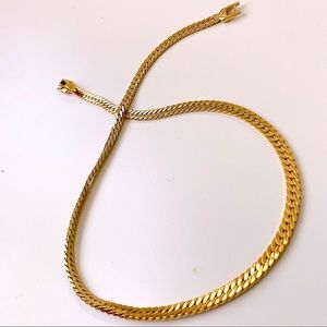 MONET GOLD CHOKER.NECKLACE. WOMEN